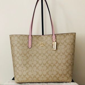 ❌Sold❌Coach Town Tote 💓💗💕